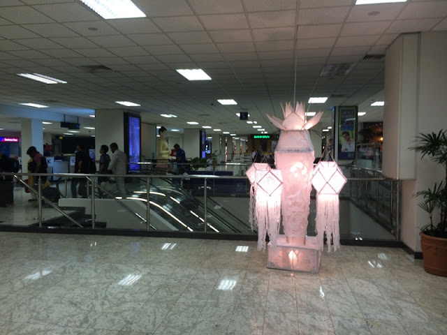 LOTUS LOUNGE AT BANDARANAYAKE INTERNATIONAL AIRPORT IN COLOMBO, SRI LANKA