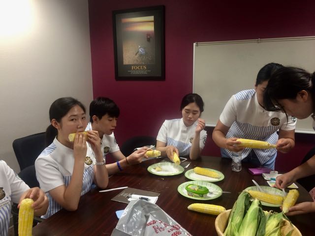SOUTH KOREAN NURSING STUDENTS VISIT A NATIVE INDIAN HEALTH CLINIC