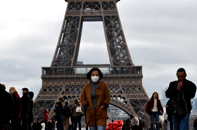 MASKS: THE FEAR OF THE OTHER AND OTHER THOUGHTS OF LIMINALITY