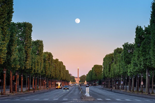 THE NIGHT OF FULL MOON, TENDER AND RAW EMOTIONS AND SAUDADE